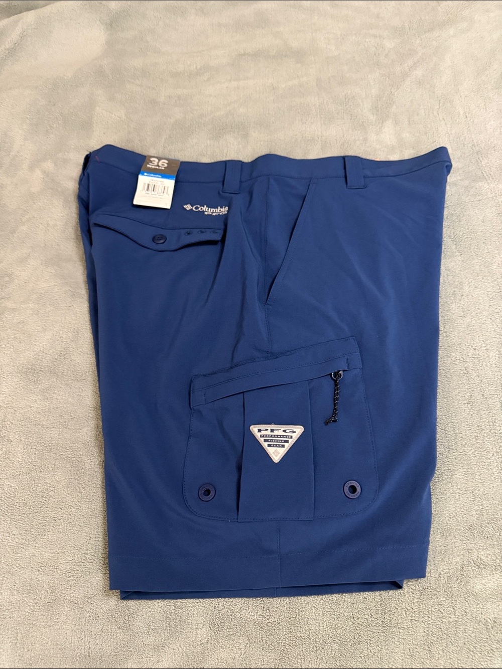 Columbia Men's Deep Blue Hybrid Cargo Shorts - Picture 7 of 7
